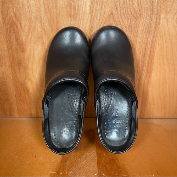 Dansko Clogs Black Womens 8 / 38 SEF1214 - Picture 5 of 8